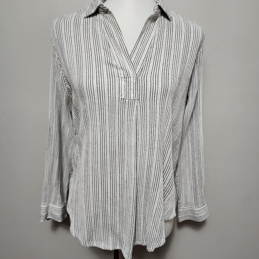Sonoma White and Black Pinstripe V-Neck Collared Blouse